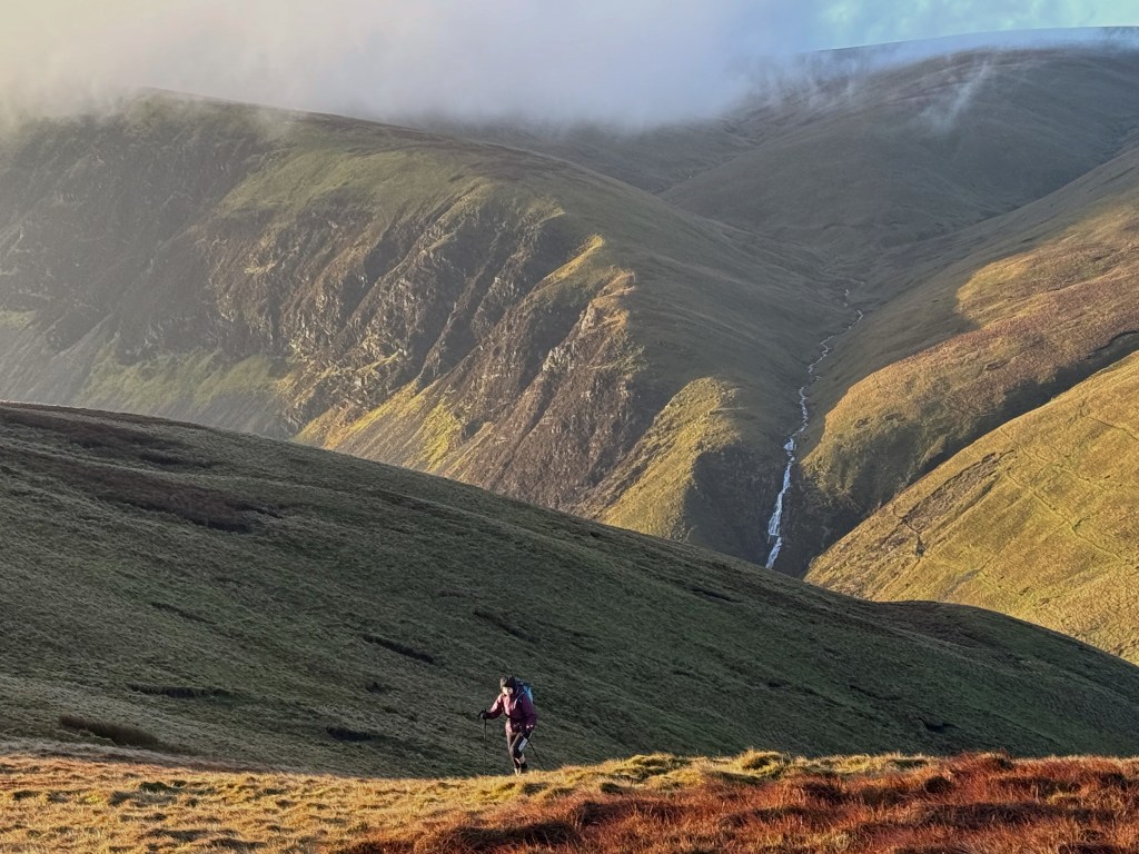 Ascending towards Yarlside. Credit: Rich Hartfield