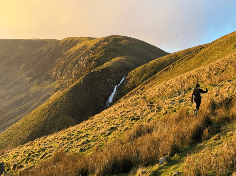 Contouring beyond Cautley Spout towards Bowderdale Head. Credit: Rich Hartfield