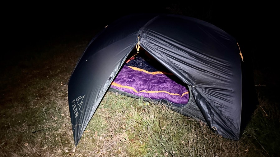 open door of Fjern Gökotta 2 Tent (1)