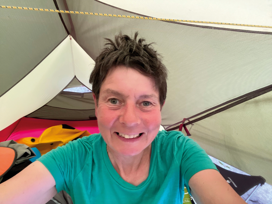 mountain women - Constant daylight meant little sleep for Hazel during a solo paddle down the Yukon River. Credit: Hazel Strachan
