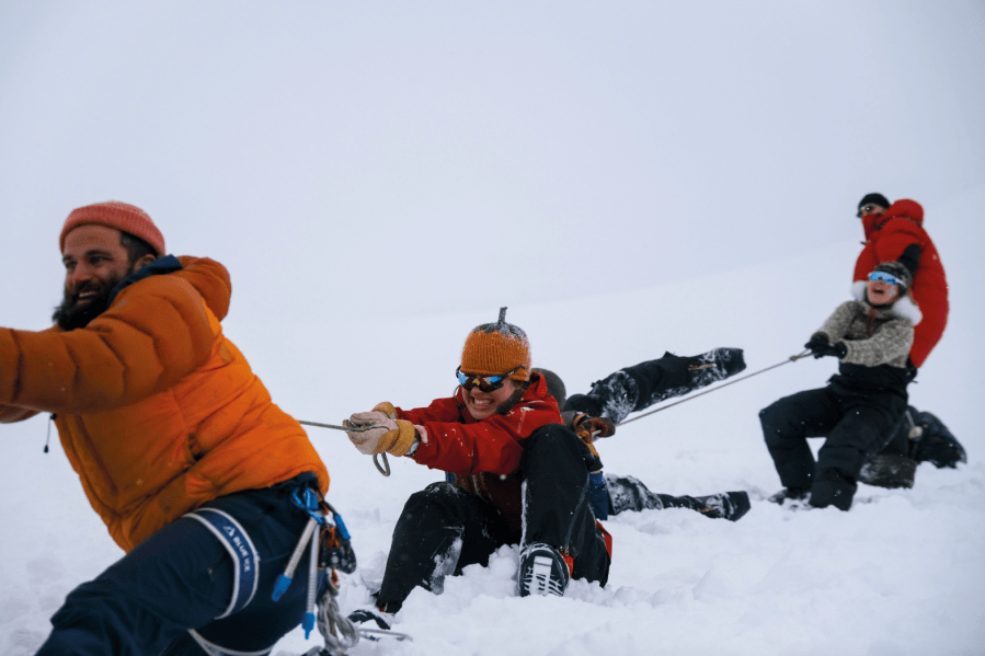 6.B "Pull harder!" Norway’s Constitution Day is a day of fun and games, no matter the location