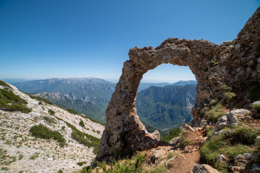 Hajdučka Vrata and the Neretva canyon in the Čvrsnica mountains. Credit: Richard Rajnai / Shutterstock
