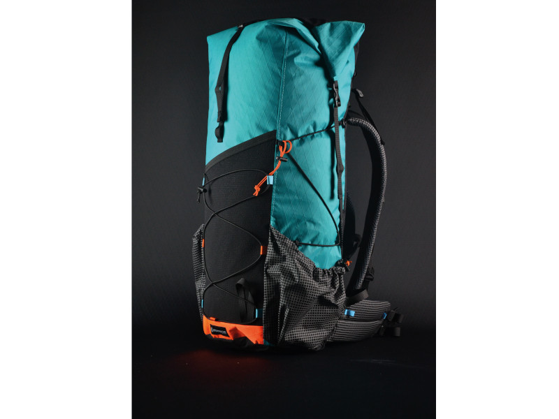 Backpacking pack Atom
